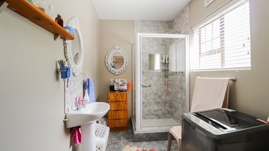  Bedroom Property for Sale in Dana Bay Western Cape